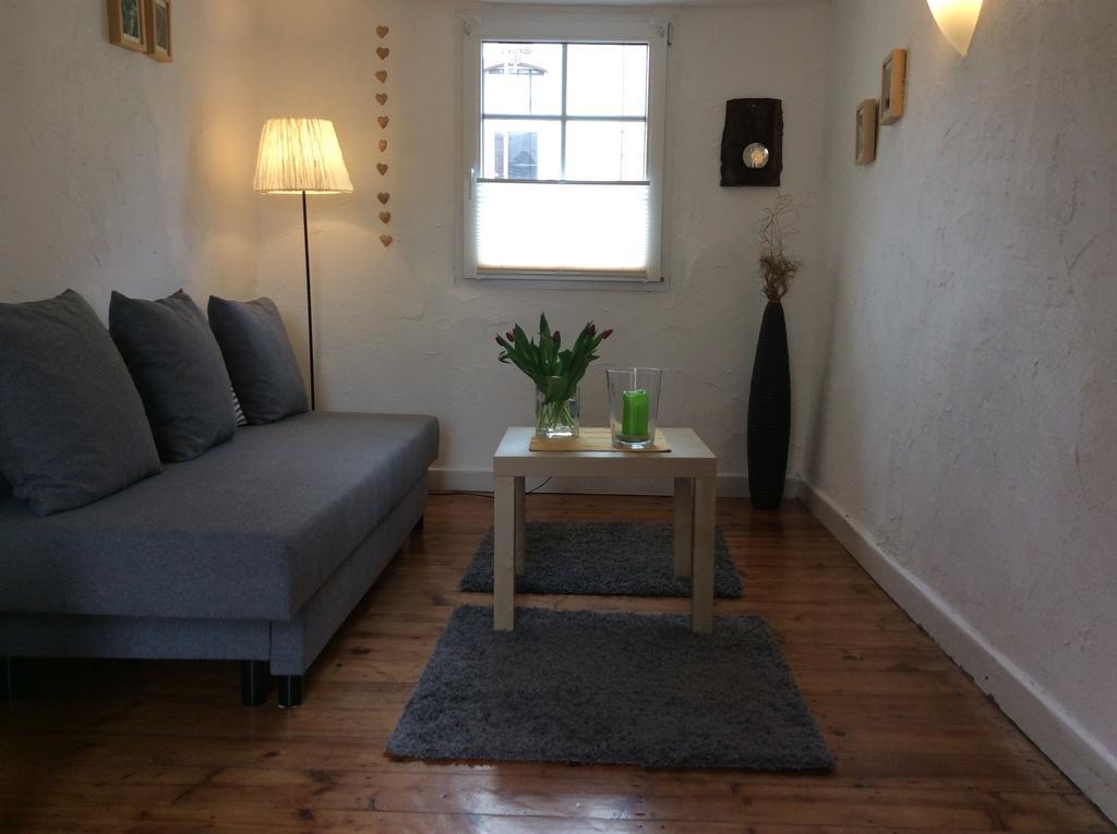 Winzerhaeuschen, Weingut Th. Mueller Apartment ไรล์ ภายนอก รูปภาพ