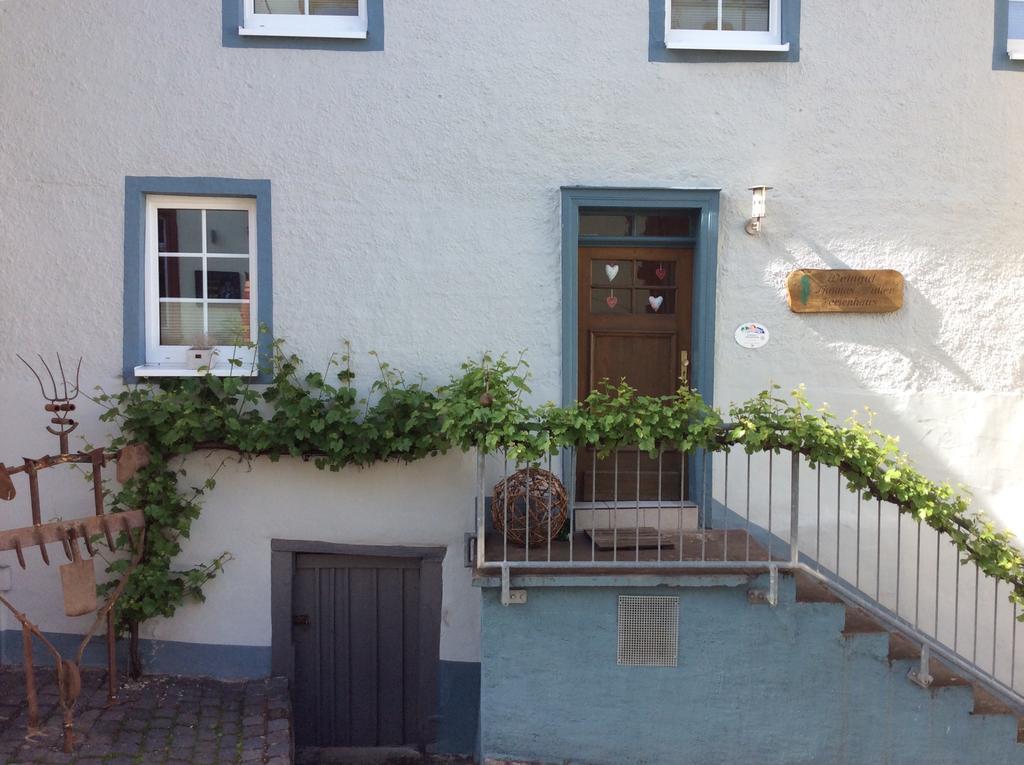 Winzerhaeuschen, Weingut Th. Mueller Apartment ไรล์ ภายนอก รูปภาพ