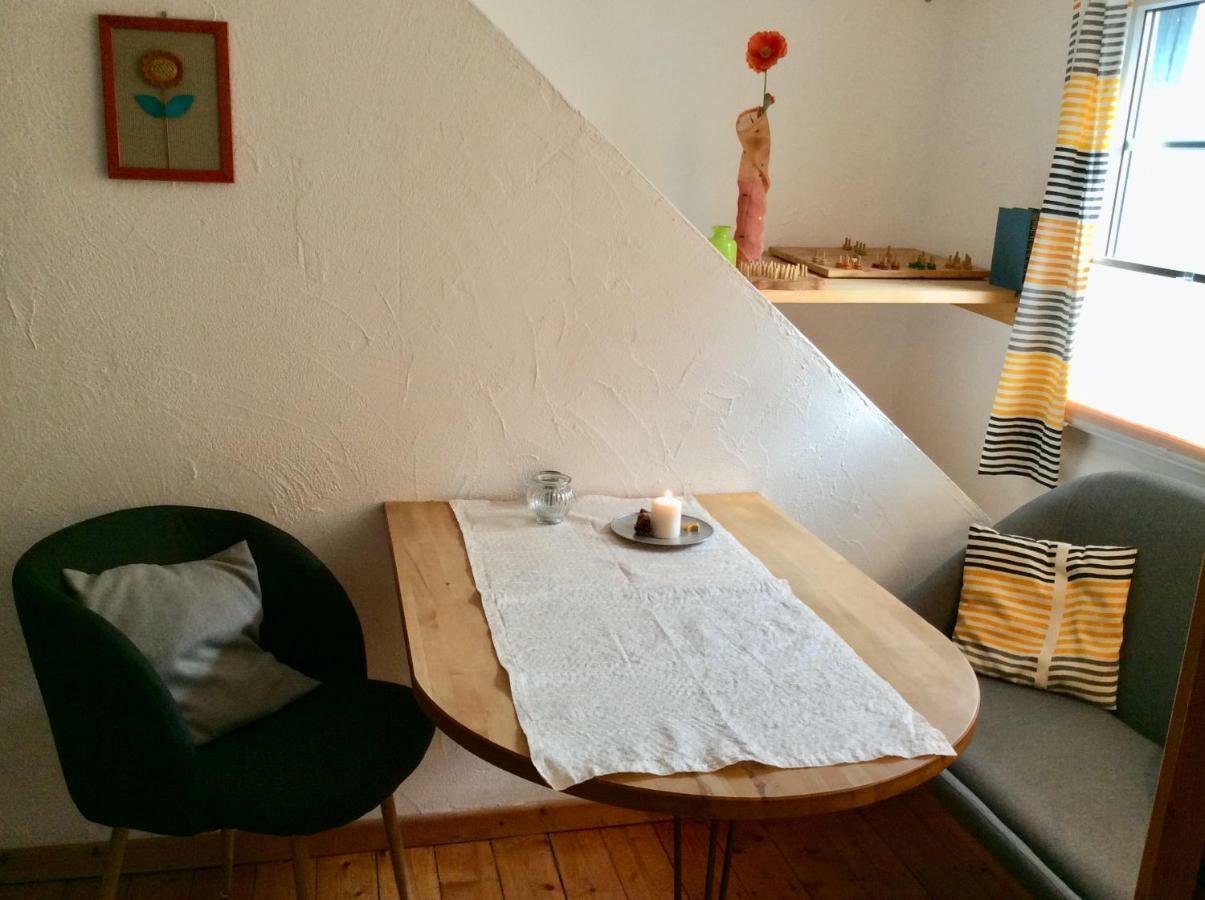 Winzerhaeuschen, Weingut Th. Mueller Apartment ไรล์ ภายนอก รูปภาพ